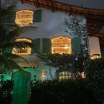 Casa Charmosa Em Frente A Praia Da Barra!